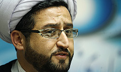 ÙÙˆÙ…Ù†ÛŒ: Ø¢Ù‚Ø§ÛŒ Ø±ÙˆØ­Ø§Ù†ÛŒ Ø¨Ø§ÛŒØ¯ Ù‚ÙÙ„ Ù…Ø¯Ø±Ø³Ù‡ Ù¾ÛŒØ±Ù…Ø±Ø¯Ù‡Ø§ Ø±Ø§ Ø¨Ø´Ú©Ù†Ø¯ Ùˆ Ú©Ø§Ø¨ÛŒÙ†Ù‡ Ø±Ø§ ØªØ±Ù…ÛŒÙ… Ú©Ù†Ø¯